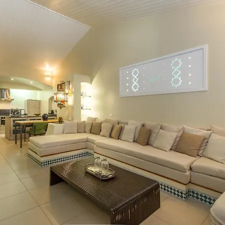 Casa Medina 2 Bedroom With Private Pool Vilamoura Walking Distance To All